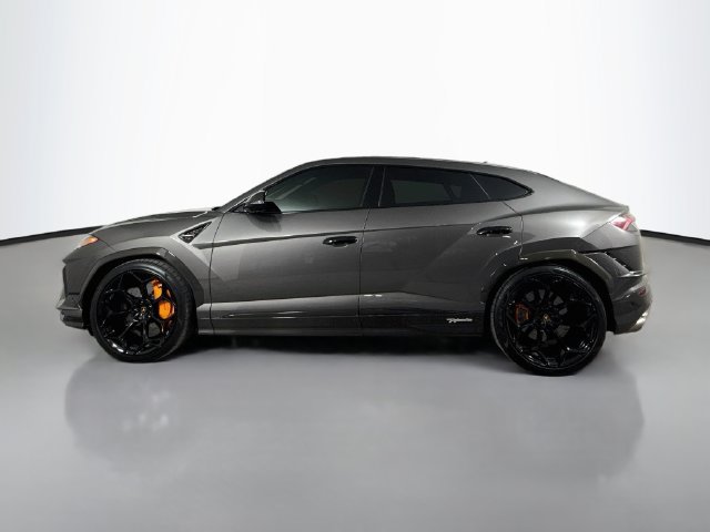 Used 2023 Lamborghini Urus Performante AWD/4WD image 8