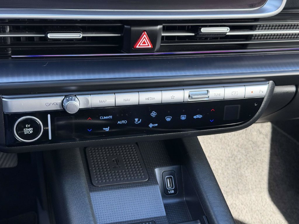 Used 2023 Hyundai Ioniq 6 SEL RWD image 5