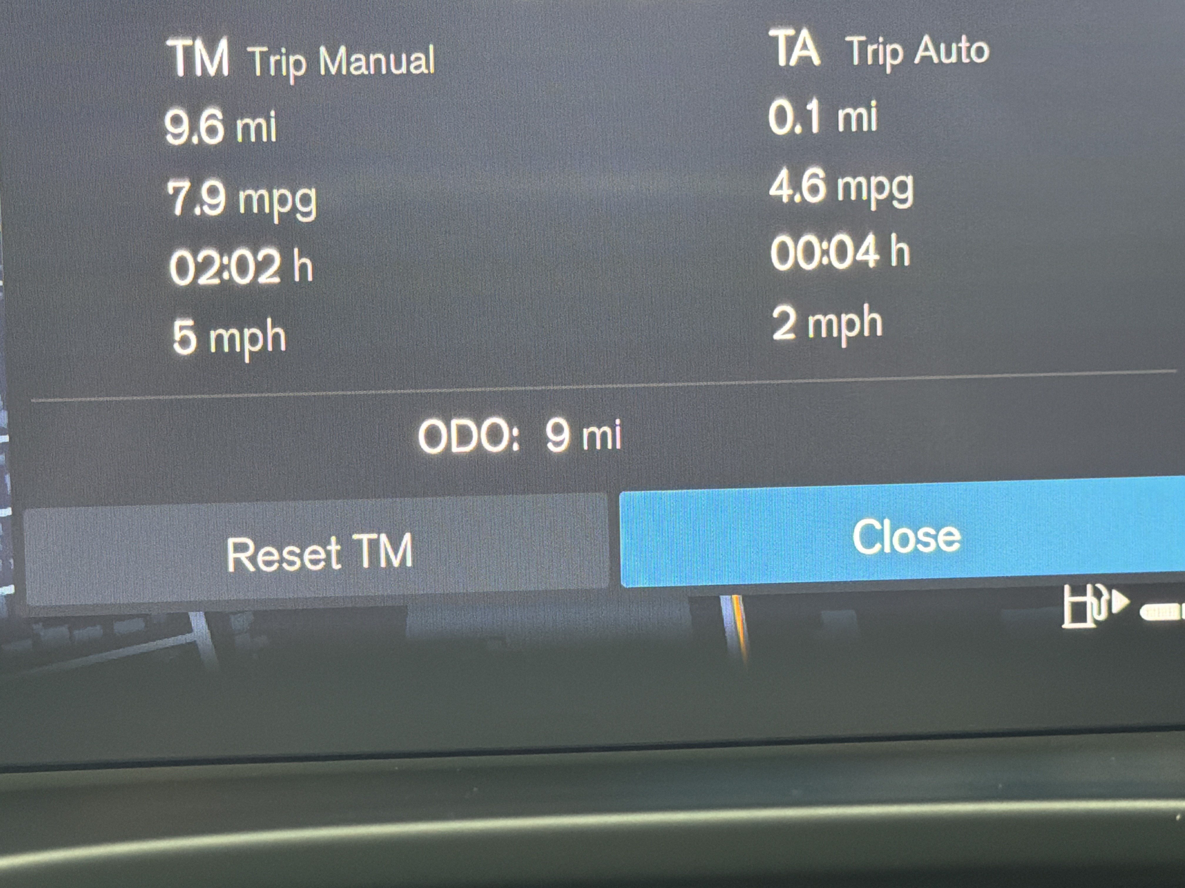 New 2026 Volvo XC40 B4 Core FWD image 24
