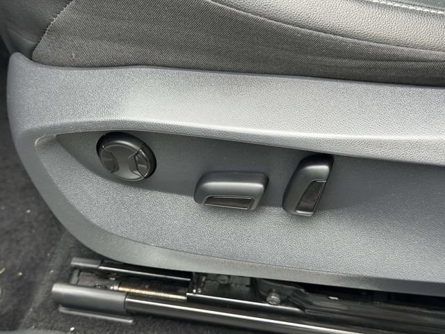 Certified 2022 Volkswagen Tiguan SE R-Line AWD/4WD image 20