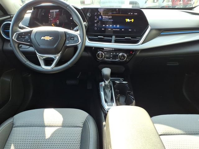 Certified 2024 Chevrolet Trax LT w/ Driver Confidence Package FWD image 14