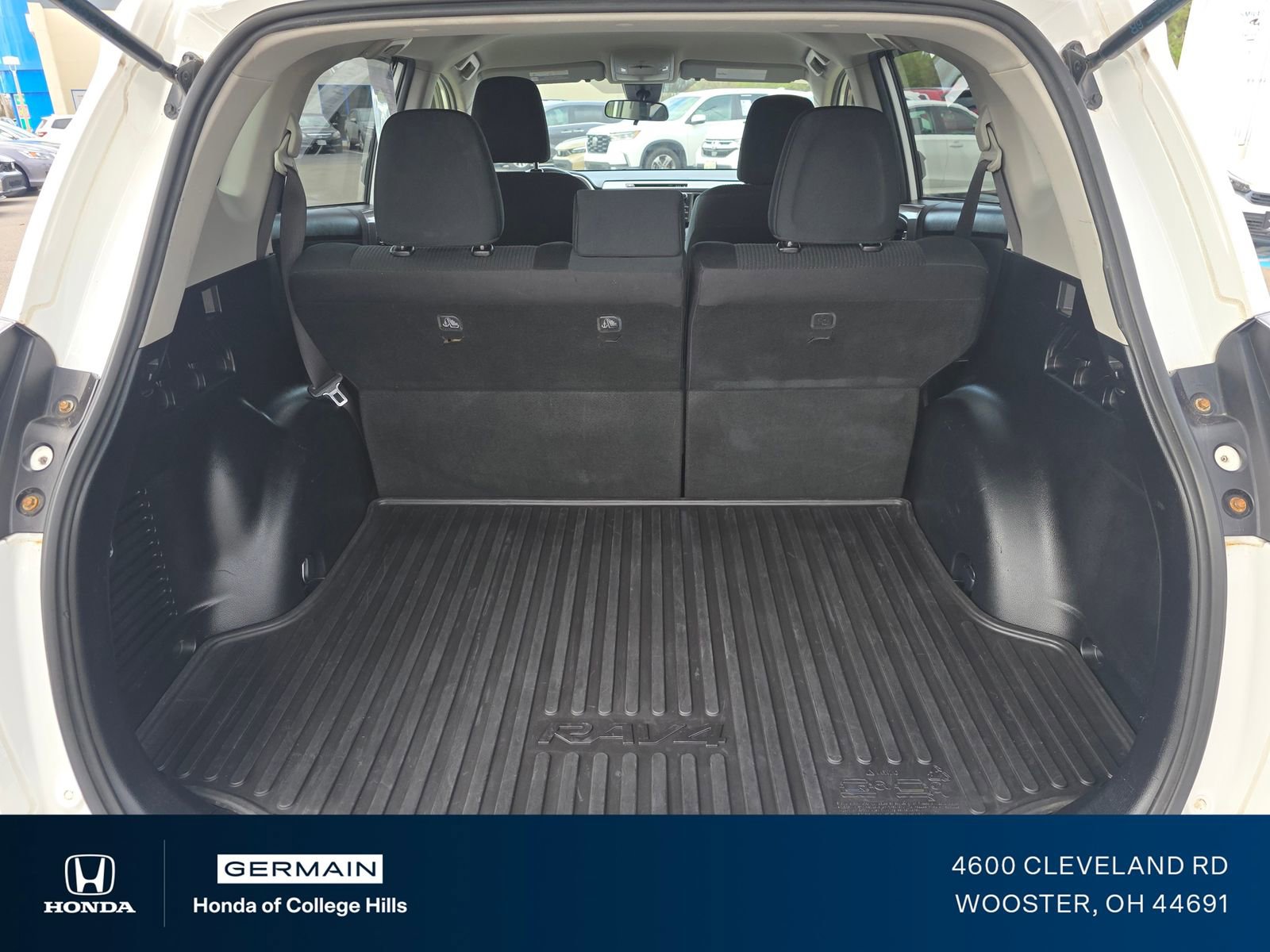 Used 2018 Toyota RAV4 LE w/ All Weather Liner Package image 17