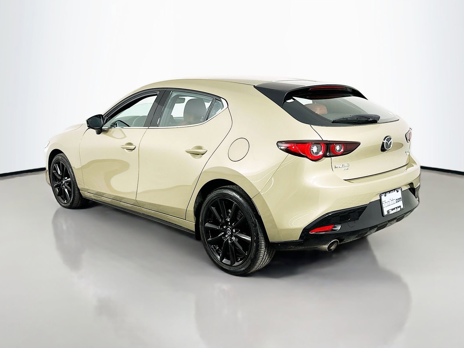 Certified 2025 MAZDA MAZDA3 Carbon AWD/4WD image 5