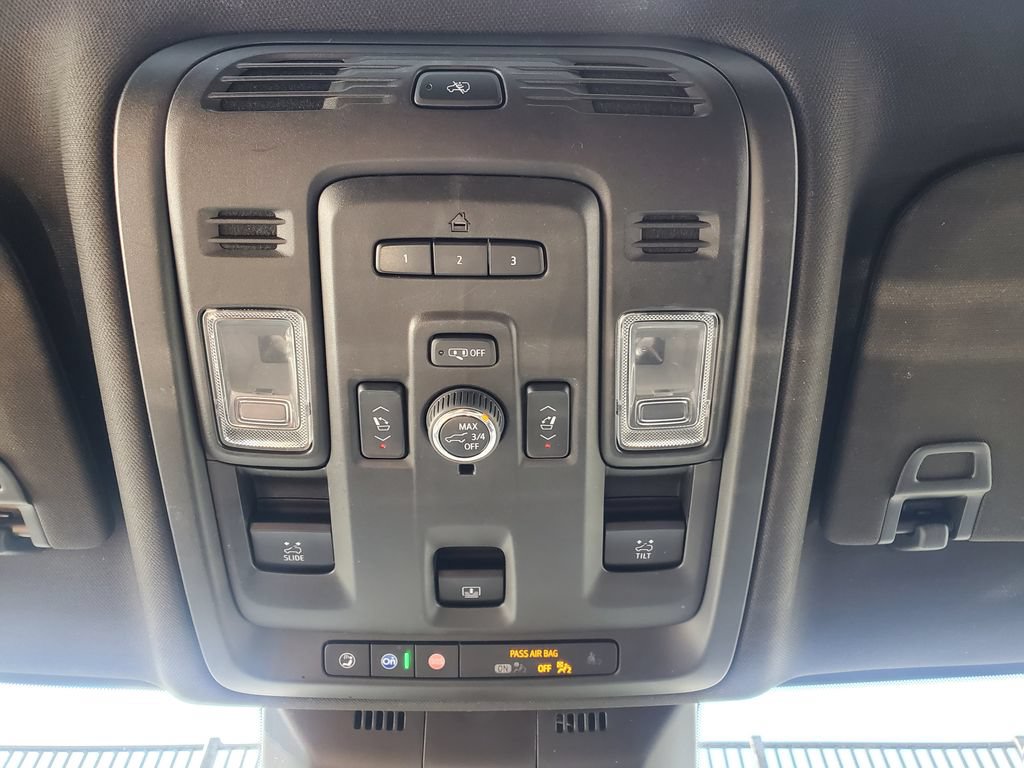 Used 2021 Cadillac Escalade ESV Sport w/ Driver Assist Tech Package AWD/4WD image 32