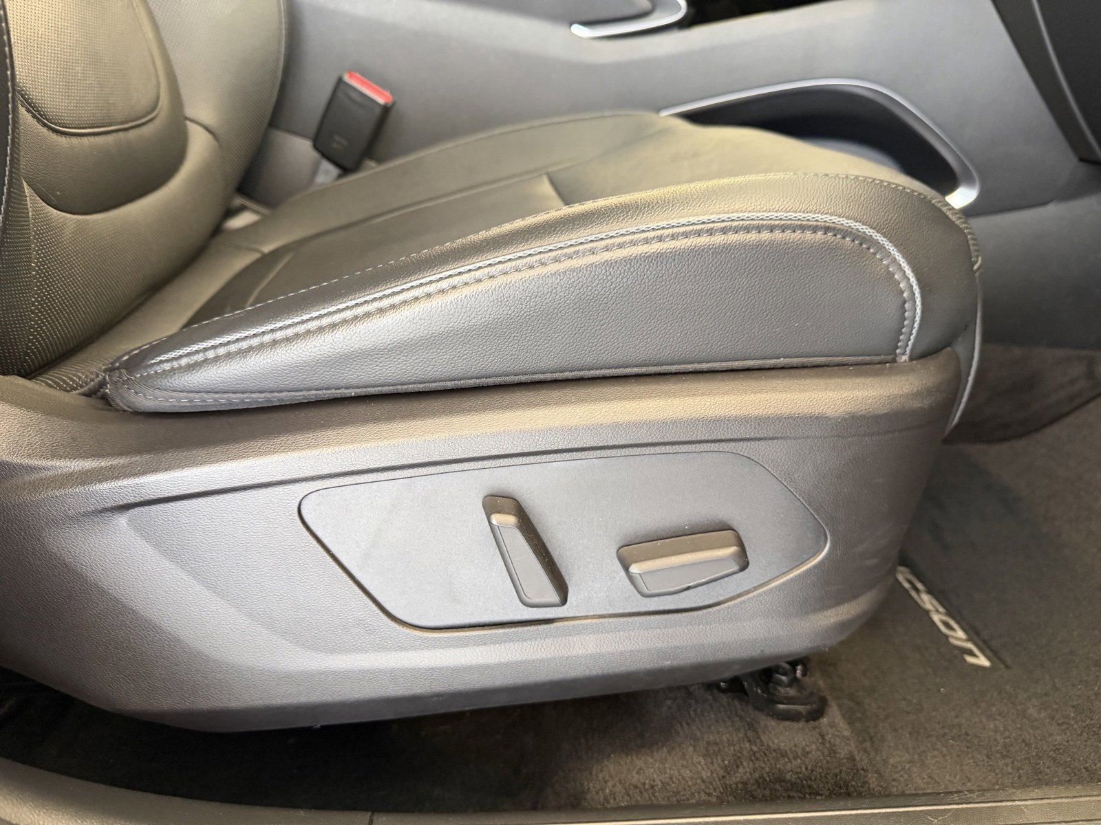 Used 2023 Hyundai Tucson Limited w/ Cargo Package image 50