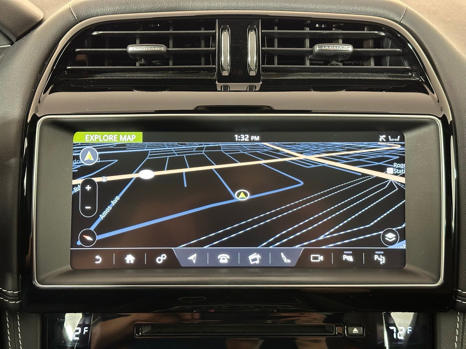 Used 2017 Jaguar F-PACE S image 23