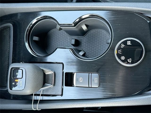 Used 2025 Nissan Rogue SV image 31