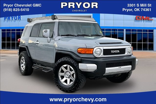Used 2014 Toyota FJ Cruiser 4WD w/ Convenience Package image 1