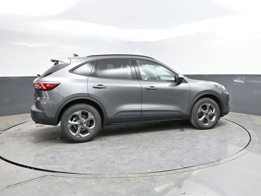Used 2025 Ford Escape ST-Line AWD/4WD image 8