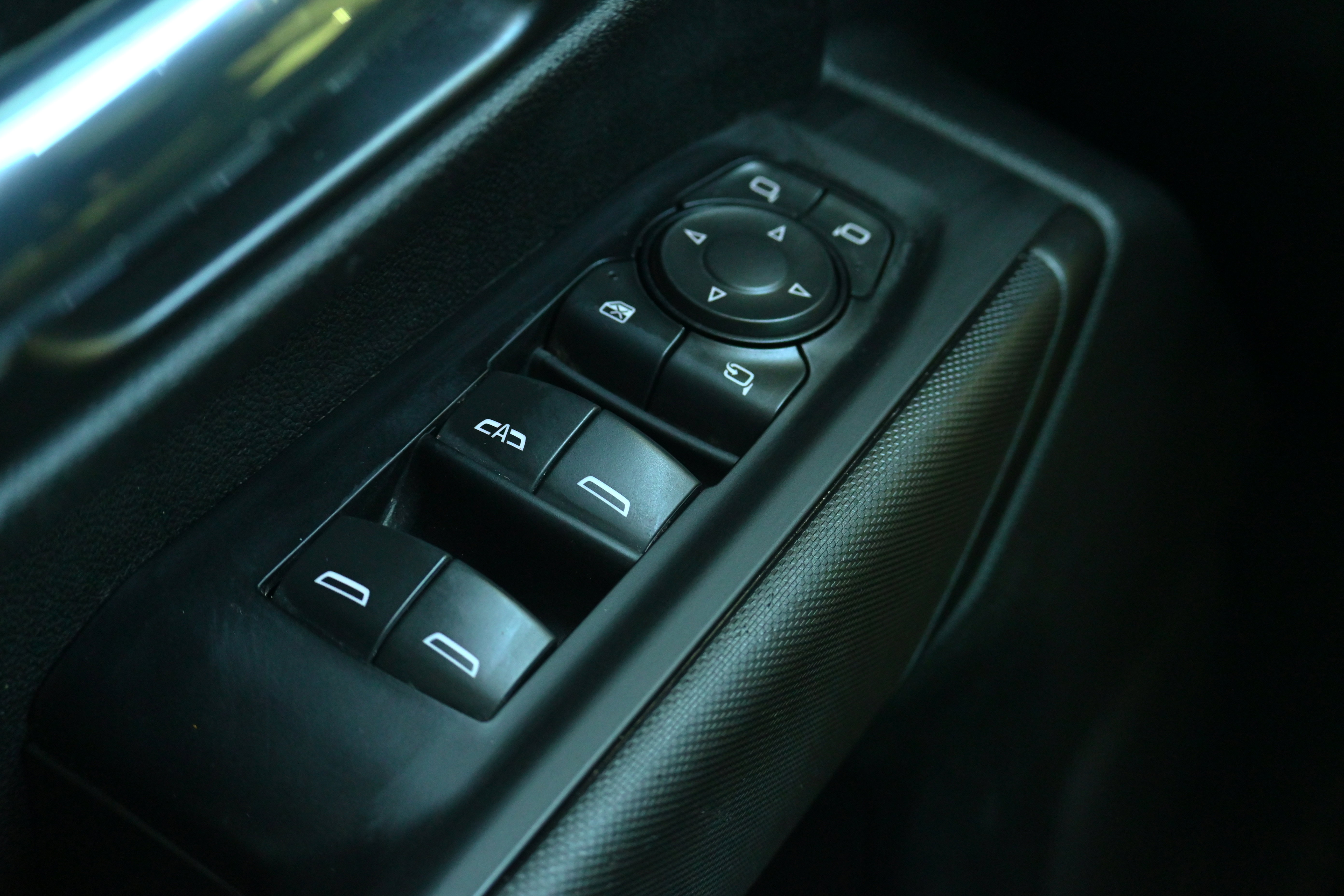 Used 2022 Chevrolet Silverado 2500 Custom w/ Custom Value Package image 21