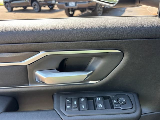 New 2026 RAM 1500 4x4 Crew Cab image 13