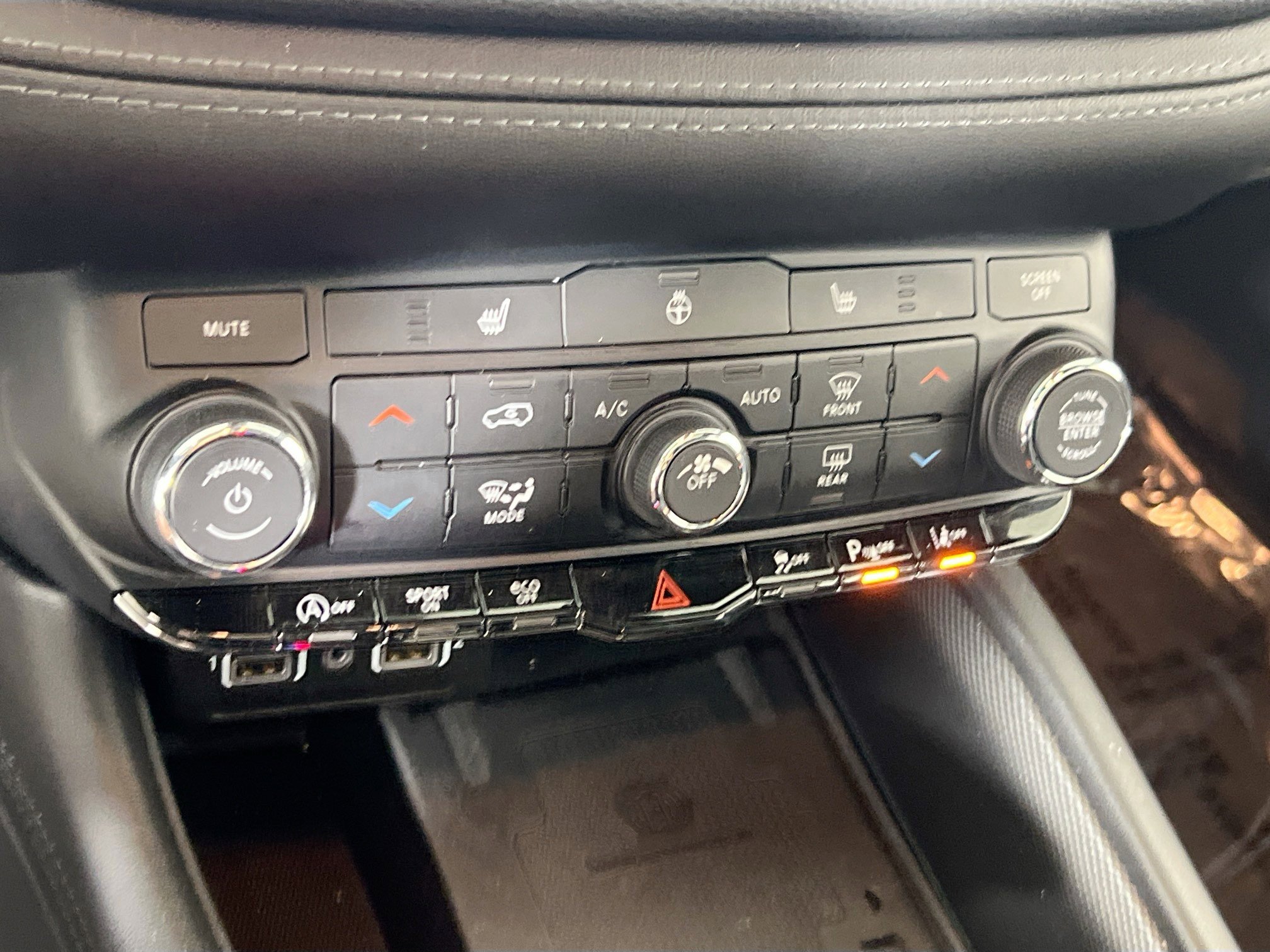 Used 2022 Dodge Durango GT AWD/4WD image 16