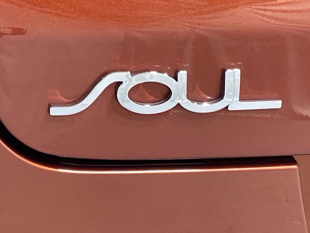 Used 2021 Kia Soul LX image 28