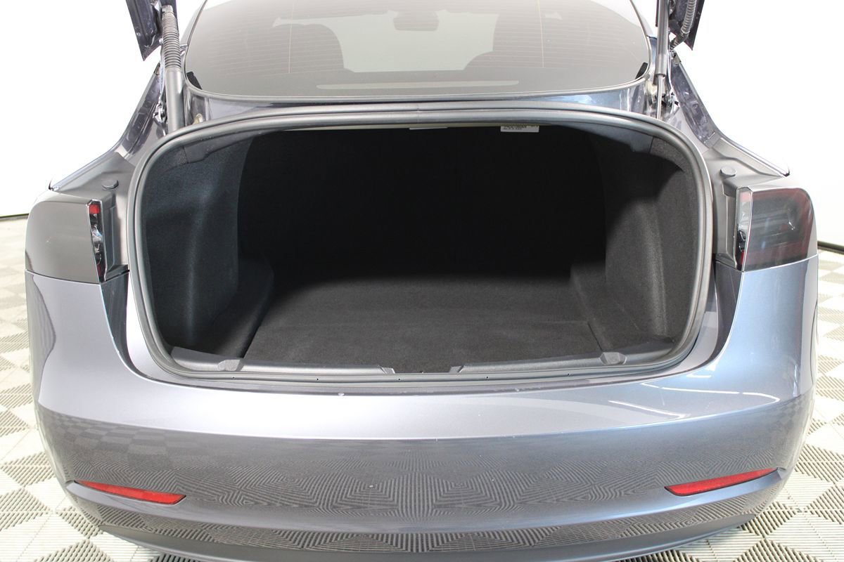 Used 2023 Tesla Model 3 Standard Range image 24