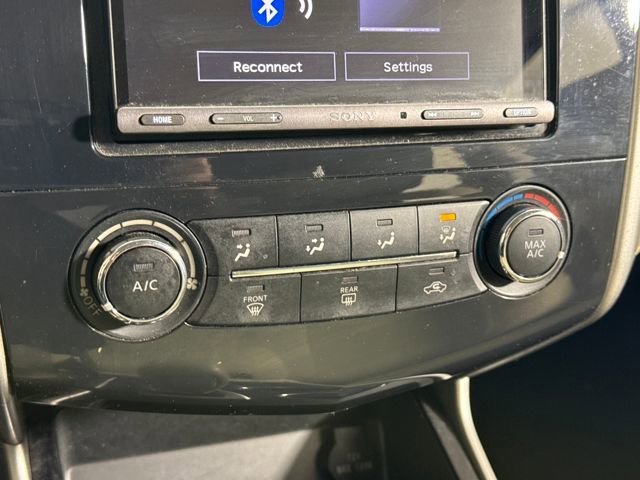 Used 2015 Nissan Altima 2.5 S w/ Sport Value Package FWD image 32