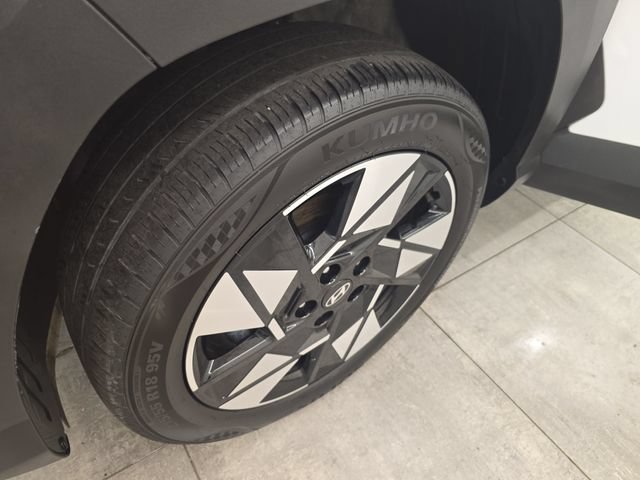 Used 2025 Hyundai Kona SEL AWD/4WD image 37