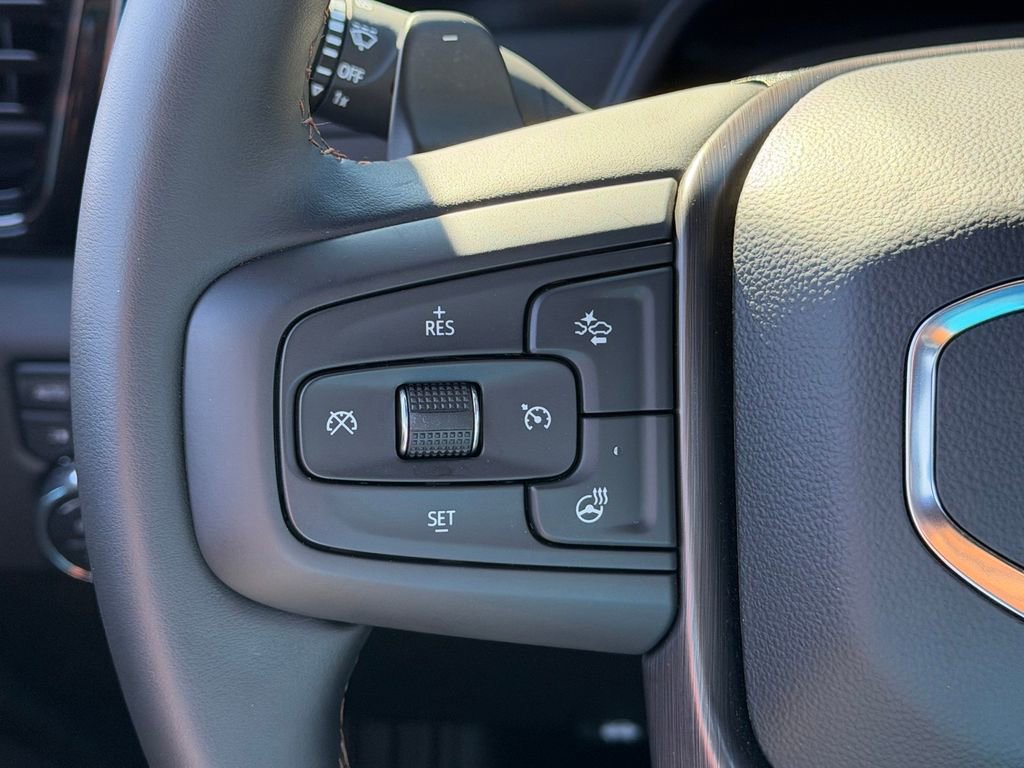 Used 2025 GMC Sierra 1500 AT4 image 12