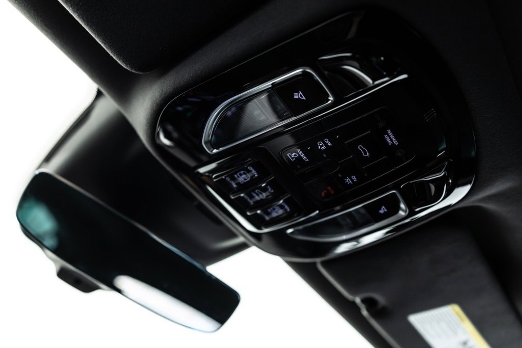 Used 2024 Maserati Grecale GT image 51