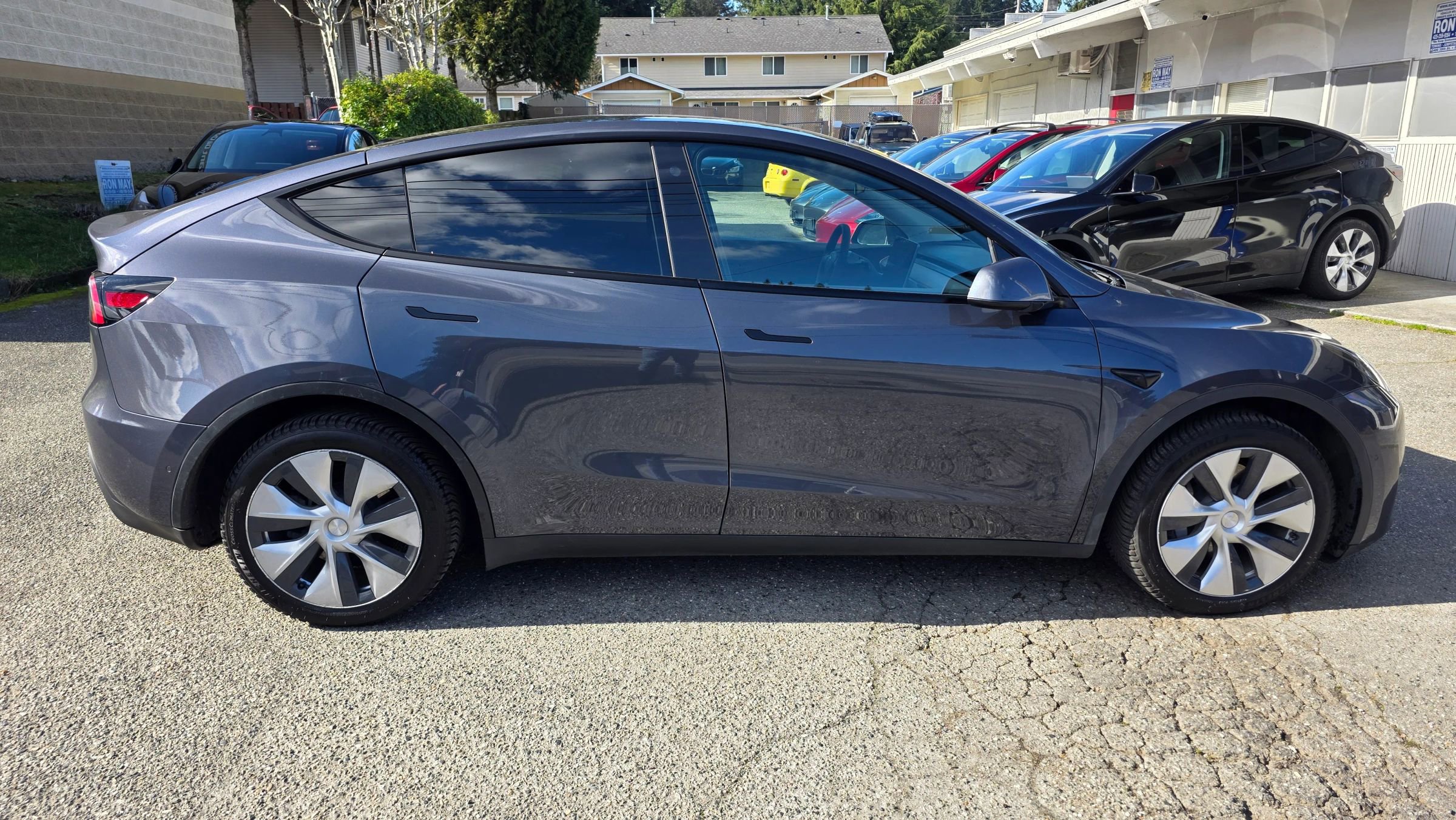 Used 2021 Tesla Model Y Long Range image 4
