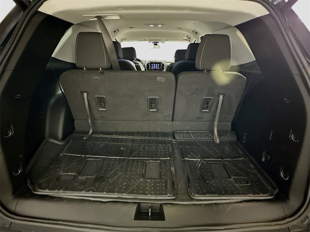 Used 2020 Chevrolet Traverse LT image 27
