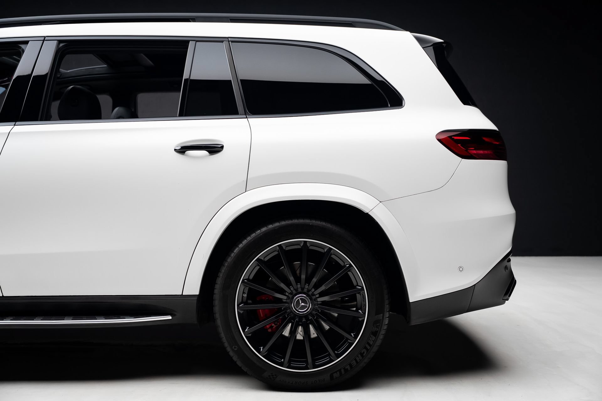 Used 2024 Mercedes-Benz GLS 63 AMG 4MATIC w/ Acoustic Comfort Package image 22