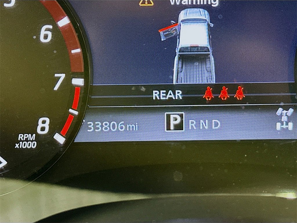 Used 2023 Nissan Frontier PRO-4X w/ Technology Package image 13