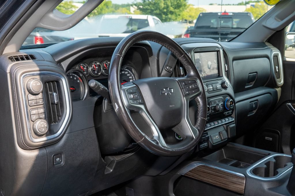 Used 2021 Chevrolet Silverado 1500 LT Trail Boss w/ Convenience Package II AWD/4WD image 14
