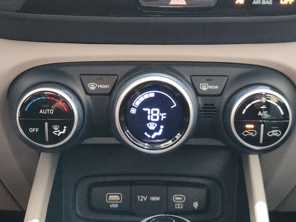 New 2026 Hyundai Venue SEL FWD image 13