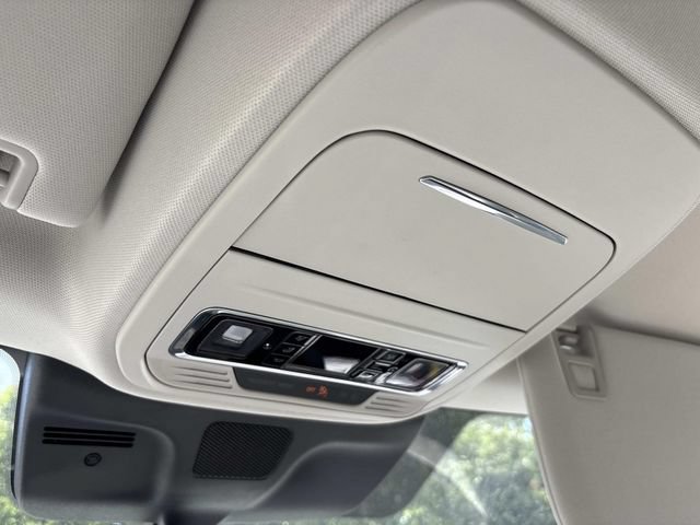 New 2026 Lincoln Navigator L Premier AWD/4WD image 31