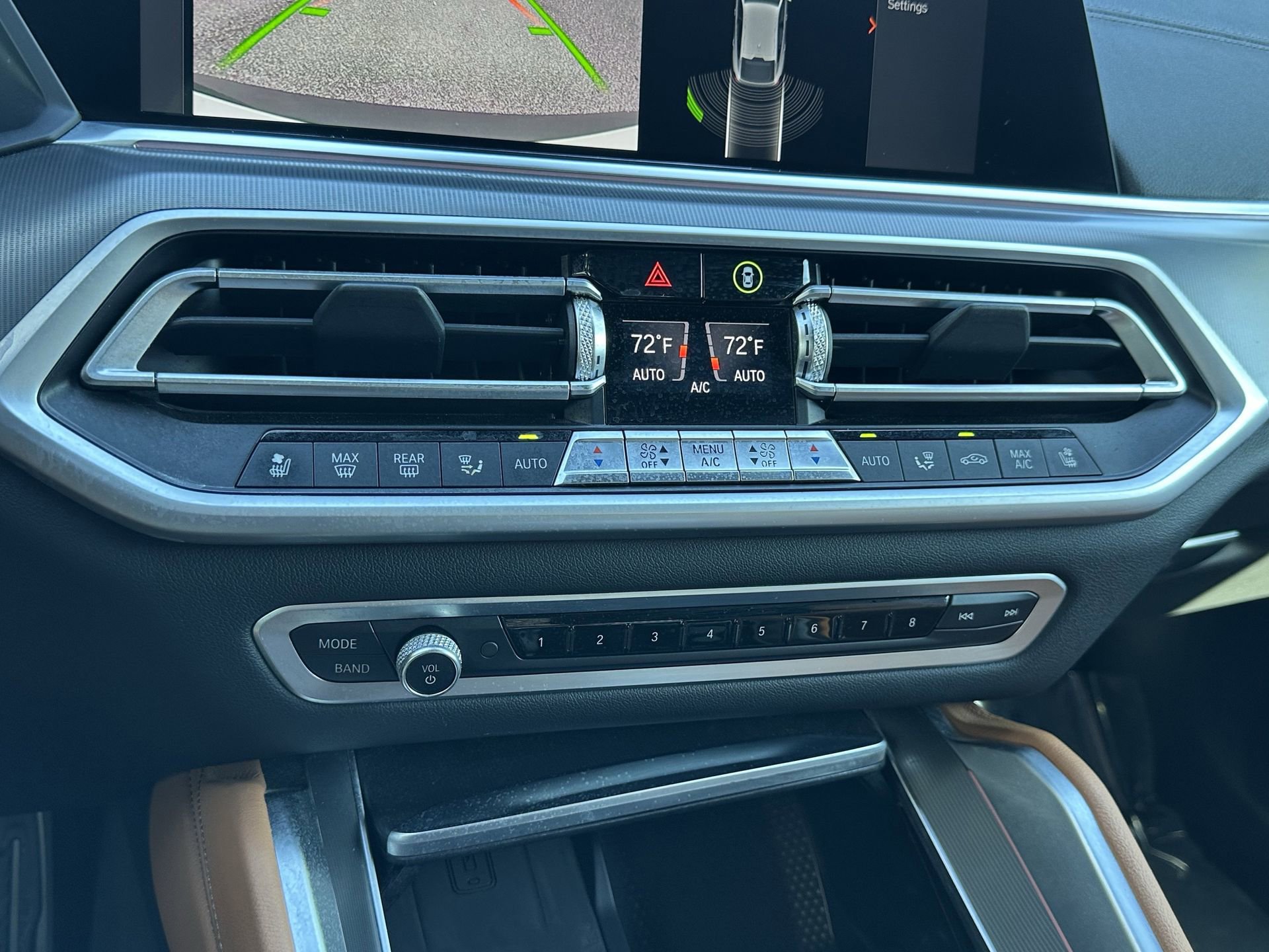 Used 2021 BMW X6 sDrive40i w/ M Sport Package image 29