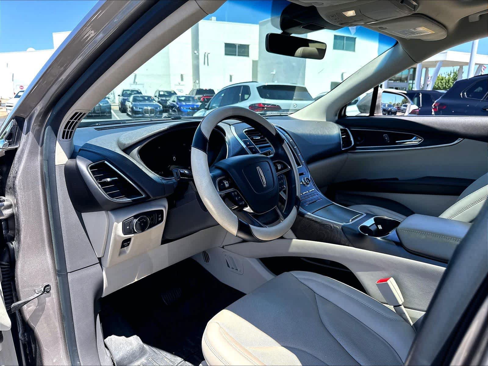 Used 2020 Lincoln Nautilus Reserve FWD image 17