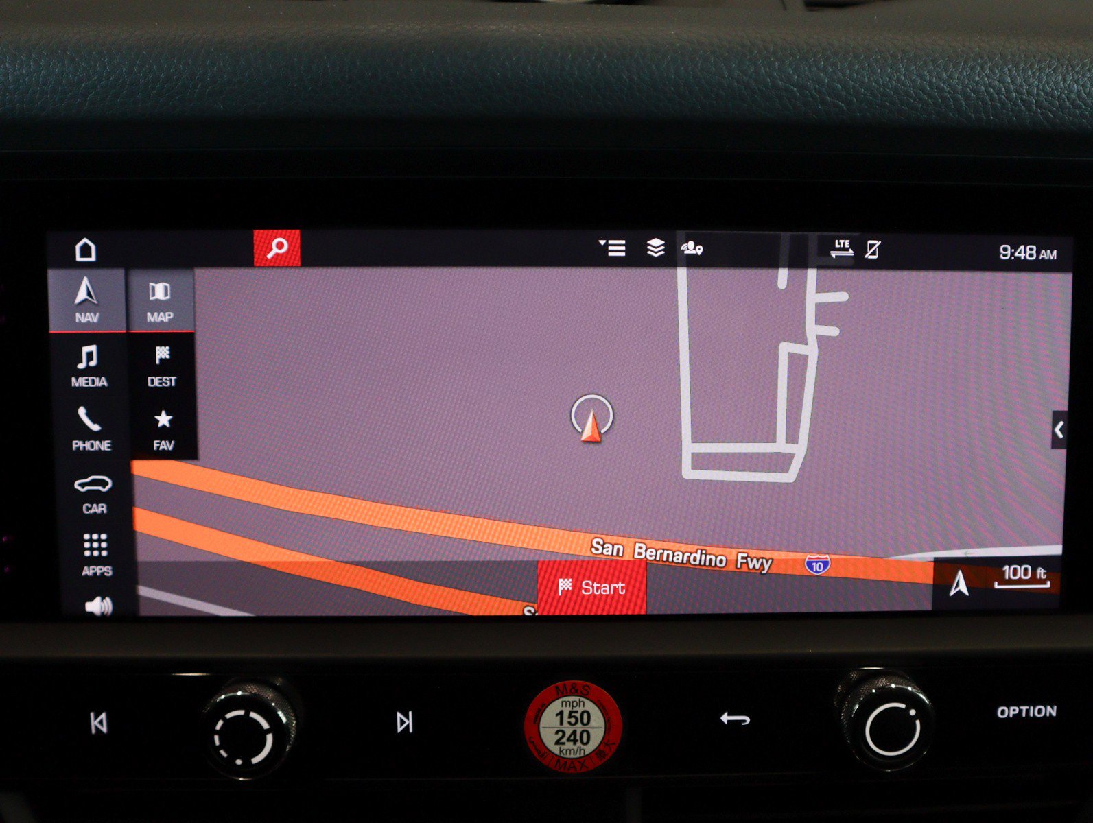 Certified 2025 Porsche Macan image 20