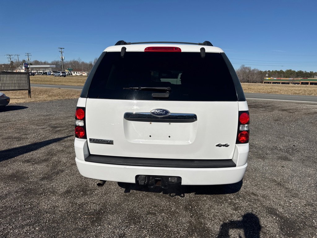 Used 2010 Ford Explorer XLT AWD/4WD image 8