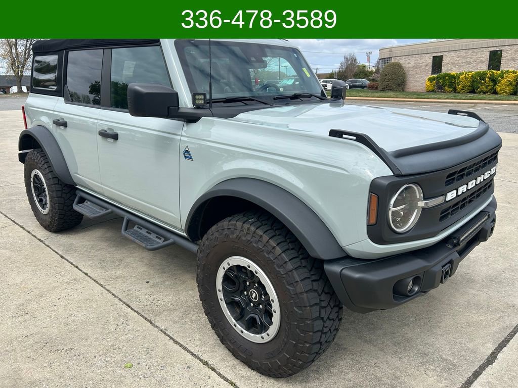 Used 2022 Ford Bronco Black Diamond w/ Sasquatch Package image 7