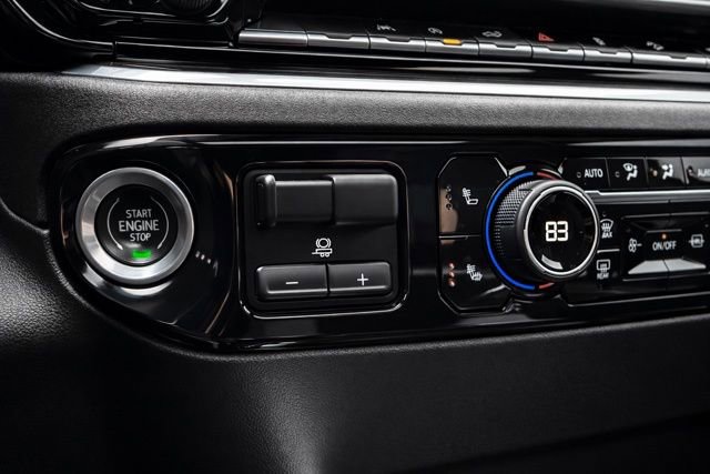 Used 2023 Chevrolet Silverado 1500 RST w/ Convenience Package II image 20