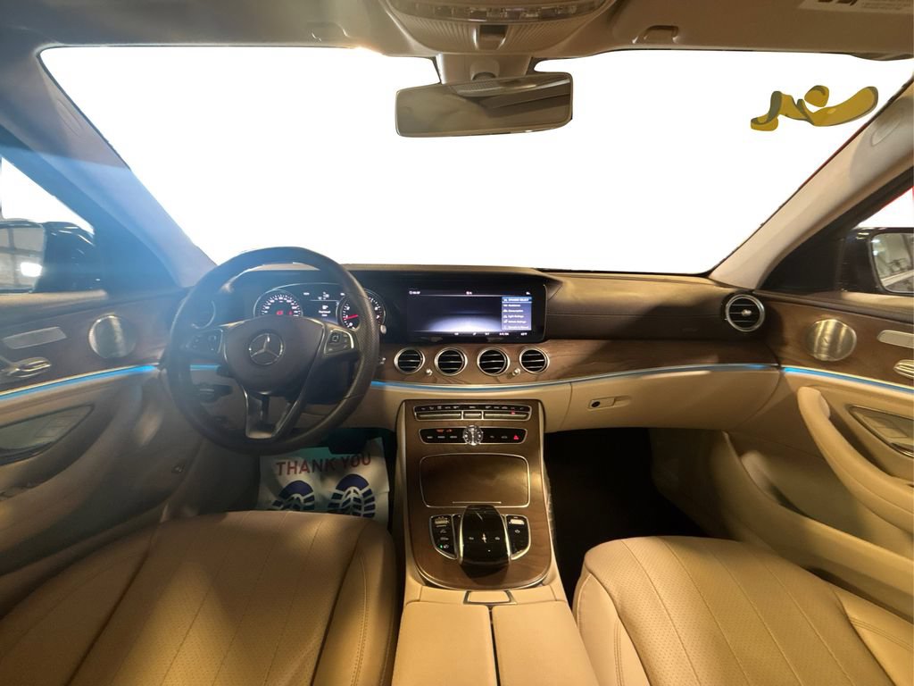 Used 2018 Mercedes-Benz E 300 4MATIC image 32