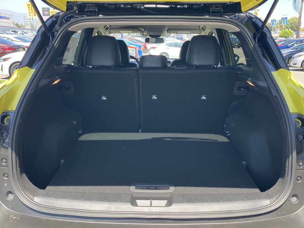 New 2025 Nissan Kicks SR image 12