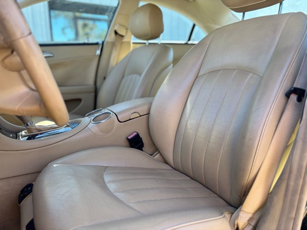Used 2006 Mercedes-Benz CLS 500 image 10