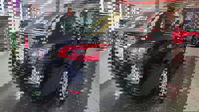 Used 2015 Nissan Sentra S image 6