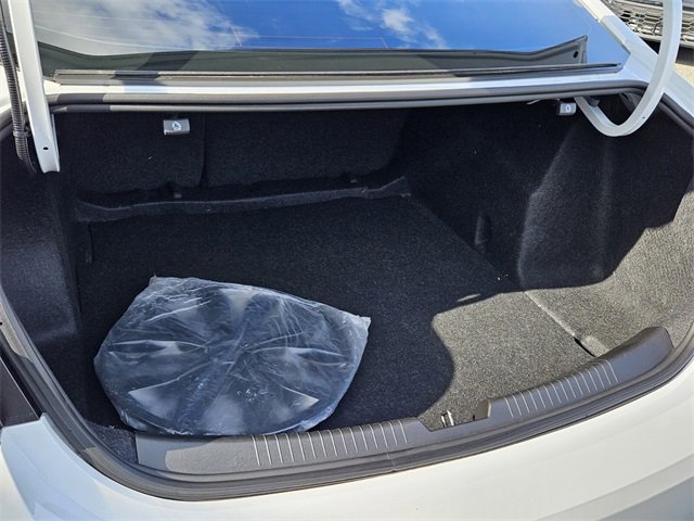 Used 2022 Chevrolet Malibu LT image 13