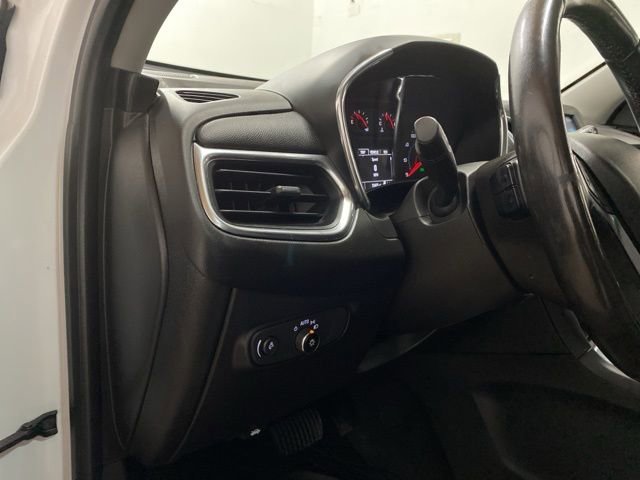 Used 2018 Chevrolet Equinox LT image 30