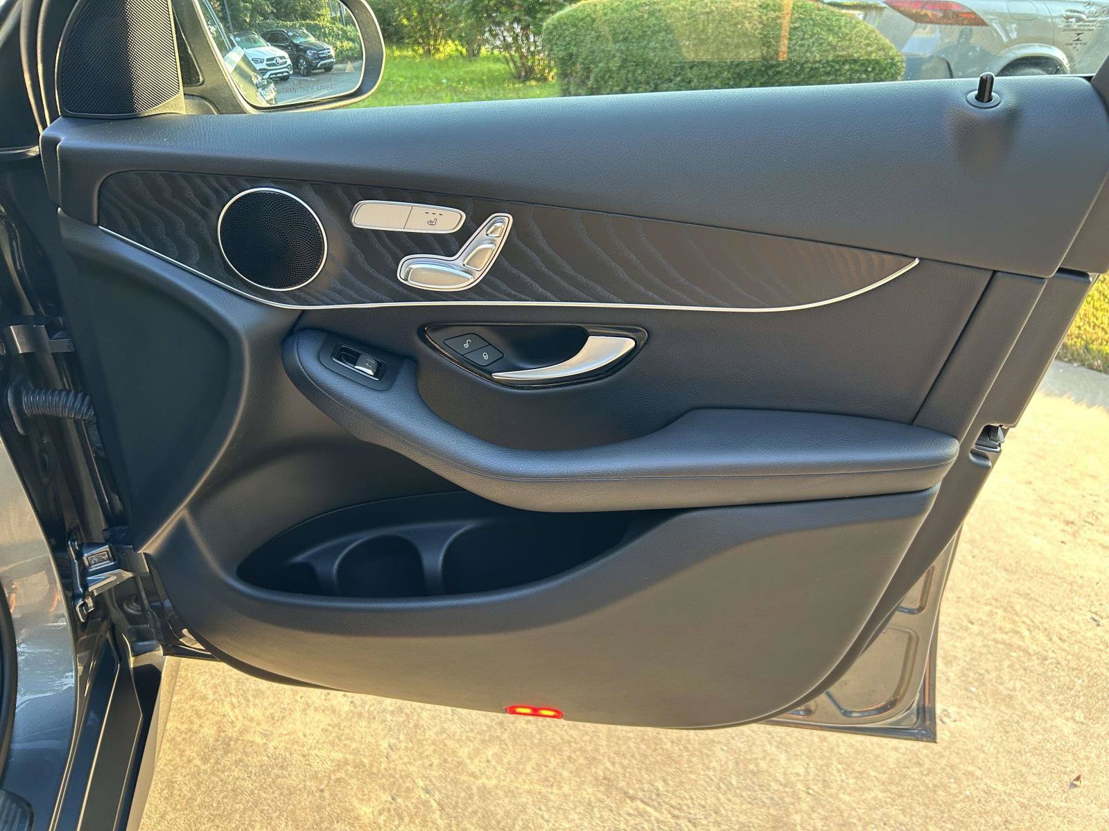 Used 2018 Mercedes-Benz GLC 300 4MATIC image 49