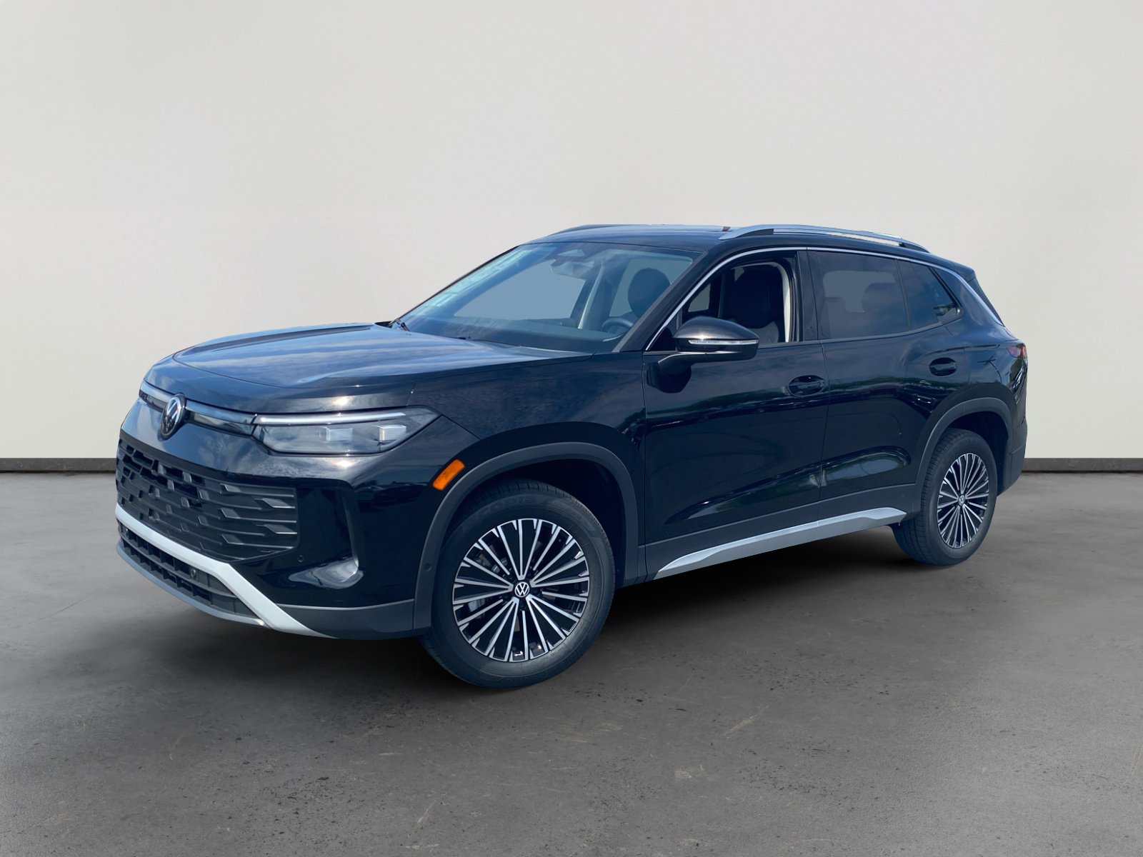 New 2025 Volkswagen Tiguan S