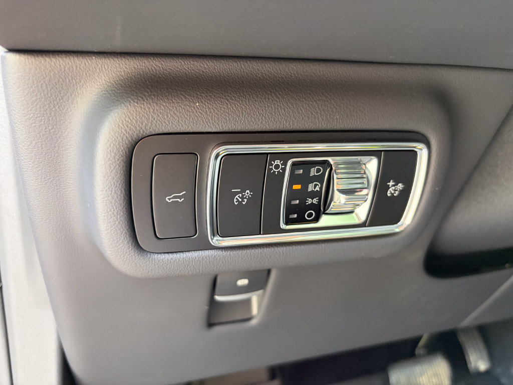 New 2026 Lincoln Nautilus Reserve AWD/4WD image 13
