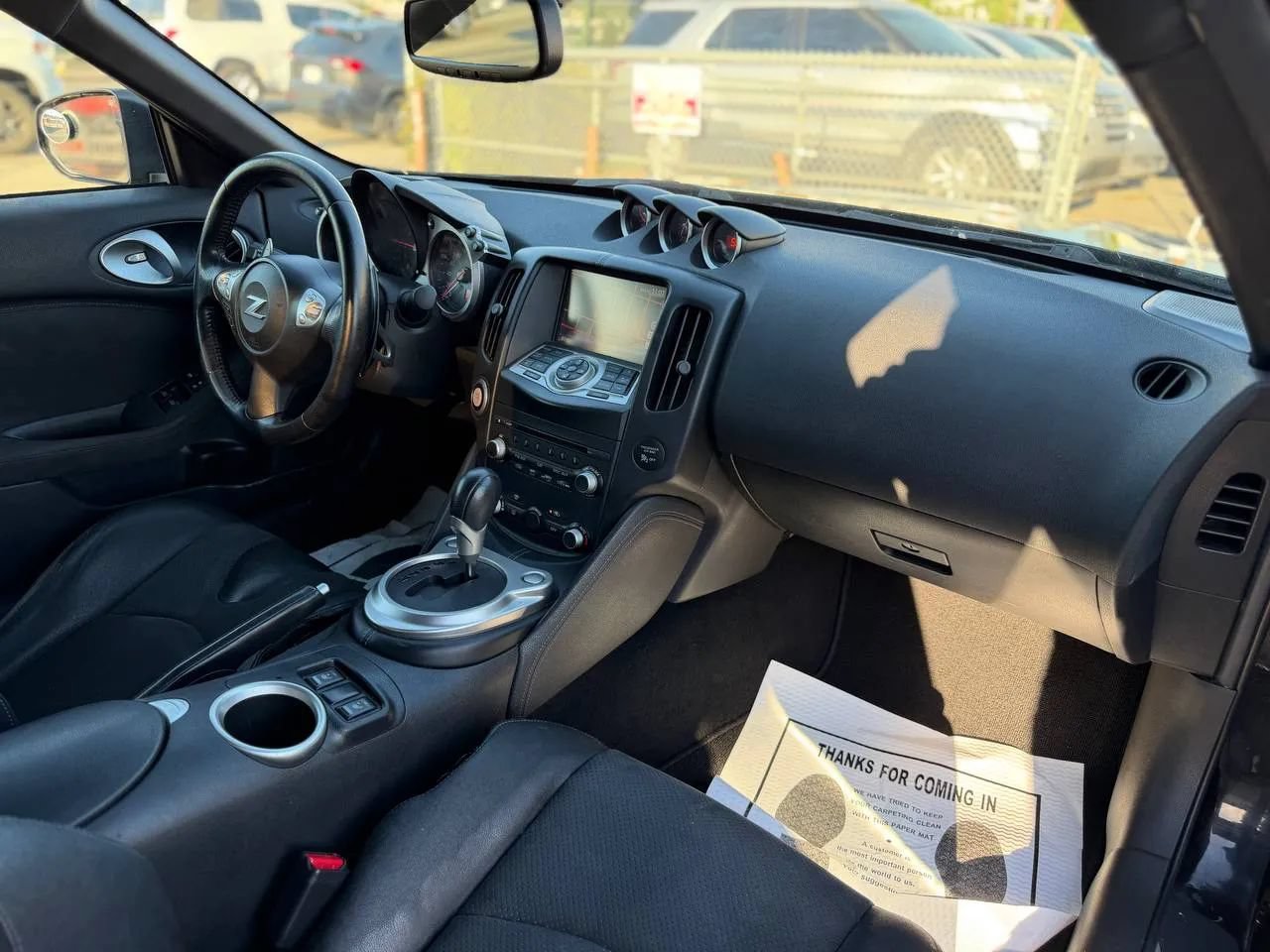 Used 2015 Nissan 370Z Touring RWD image 37