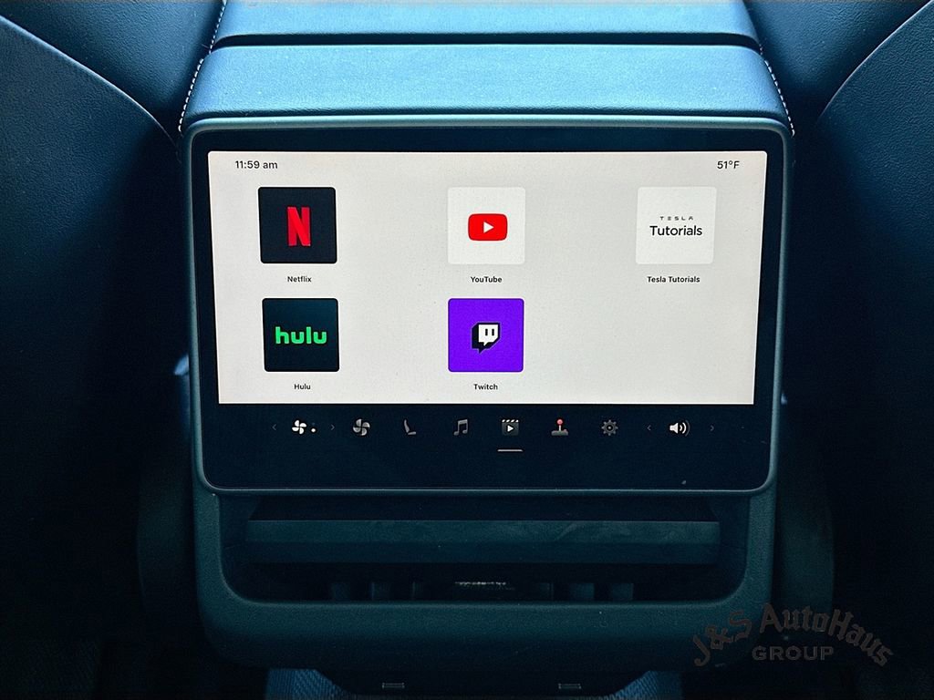 Used 2024 Tesla Model 3 Performance image 33