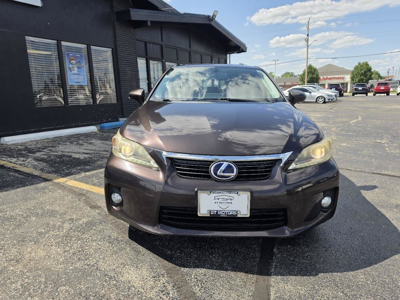 Used 2013 Lexus CT 200h w/ Premium Pkg w/Navigation FWD image 2