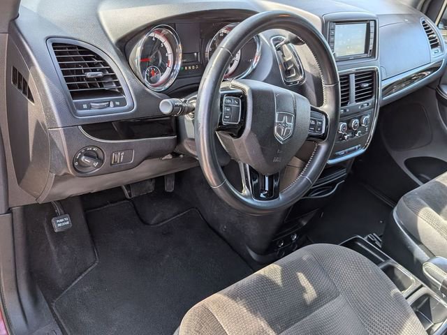 Used 2018 Dodge Grand Caravan SE image 11