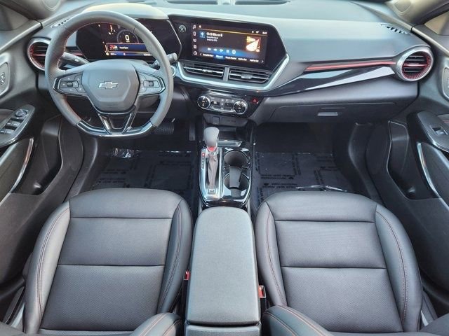 Used 2024 Chevrolet Trax RS w/ Sunroof Package image 29