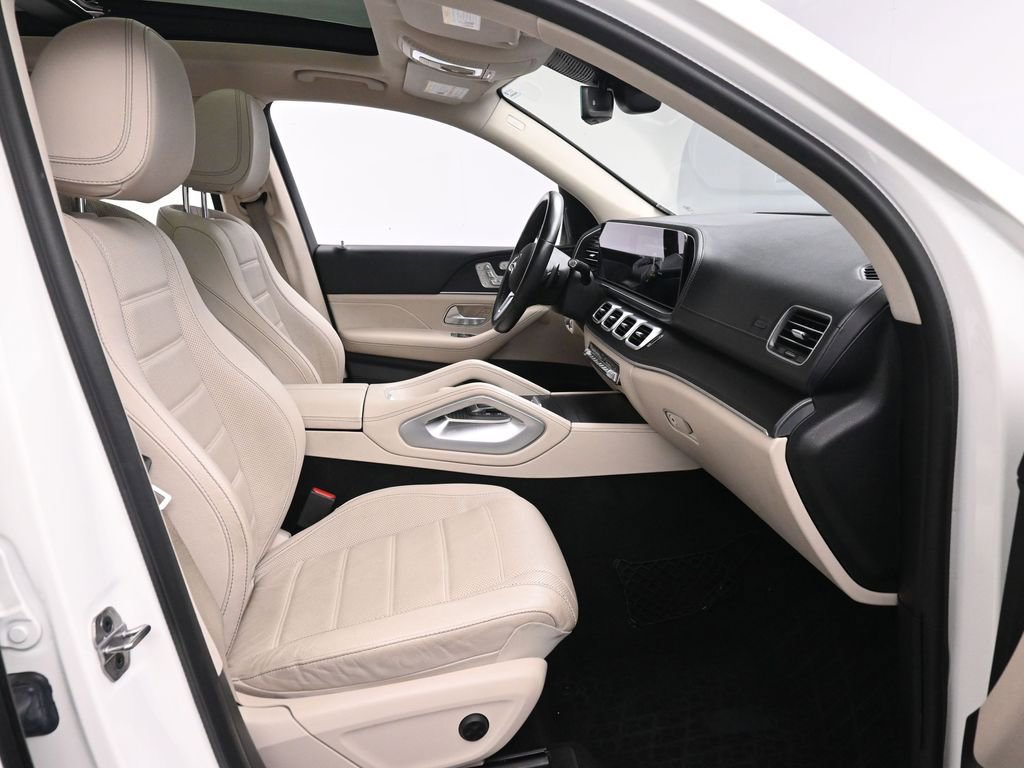 Used 2021 Mercedes-Benz GLS 450 4MATIC image 29